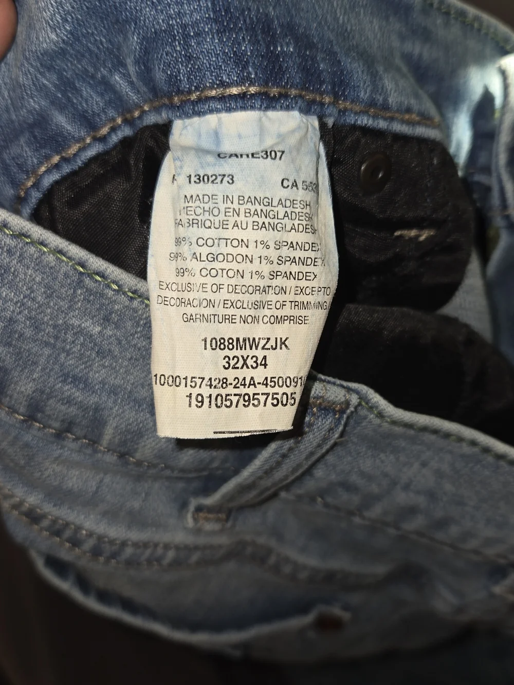 Wrangler Men Faded Light Blue Straight Leg Jeans